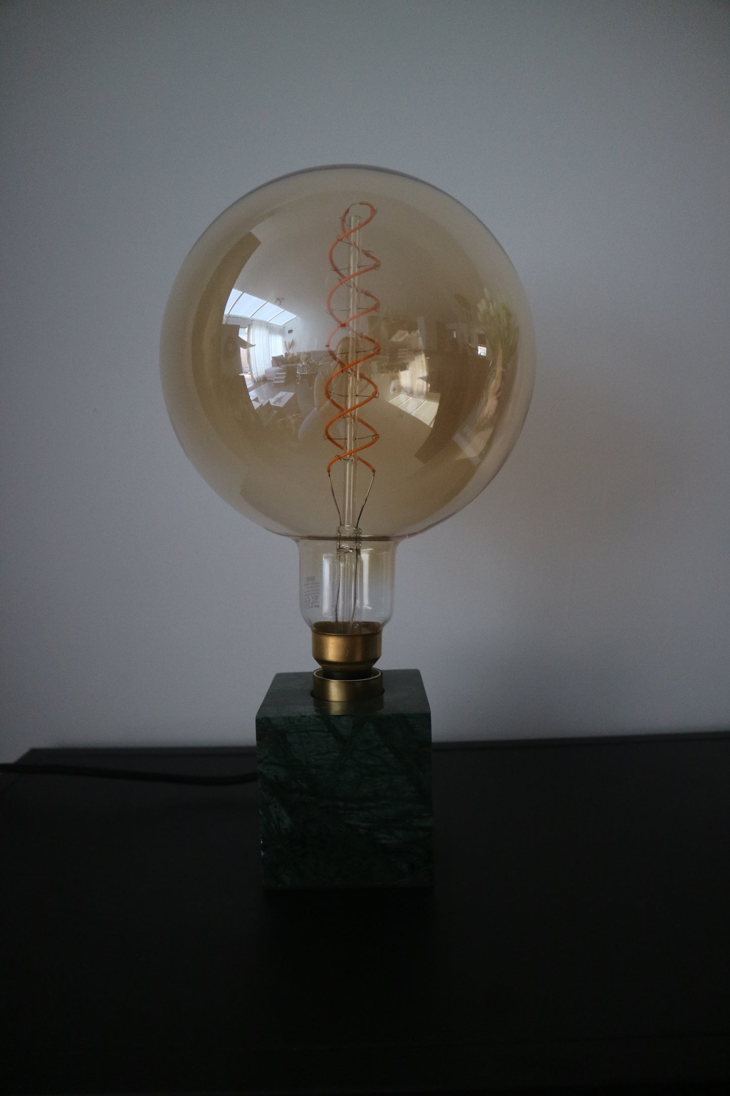 Lova Lamp - Marble Green